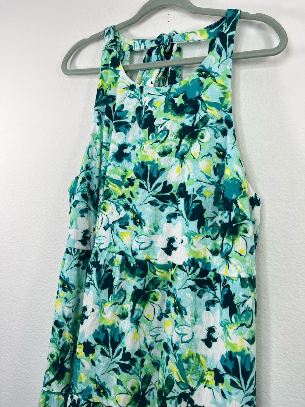 Torrid NWOT Tiered Maxi Dress High neckline sleeveless size 2X female blonde - Picture 3 of 13